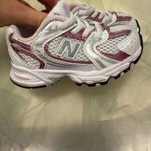 New Balance girls 530 White and Pink Sneakers